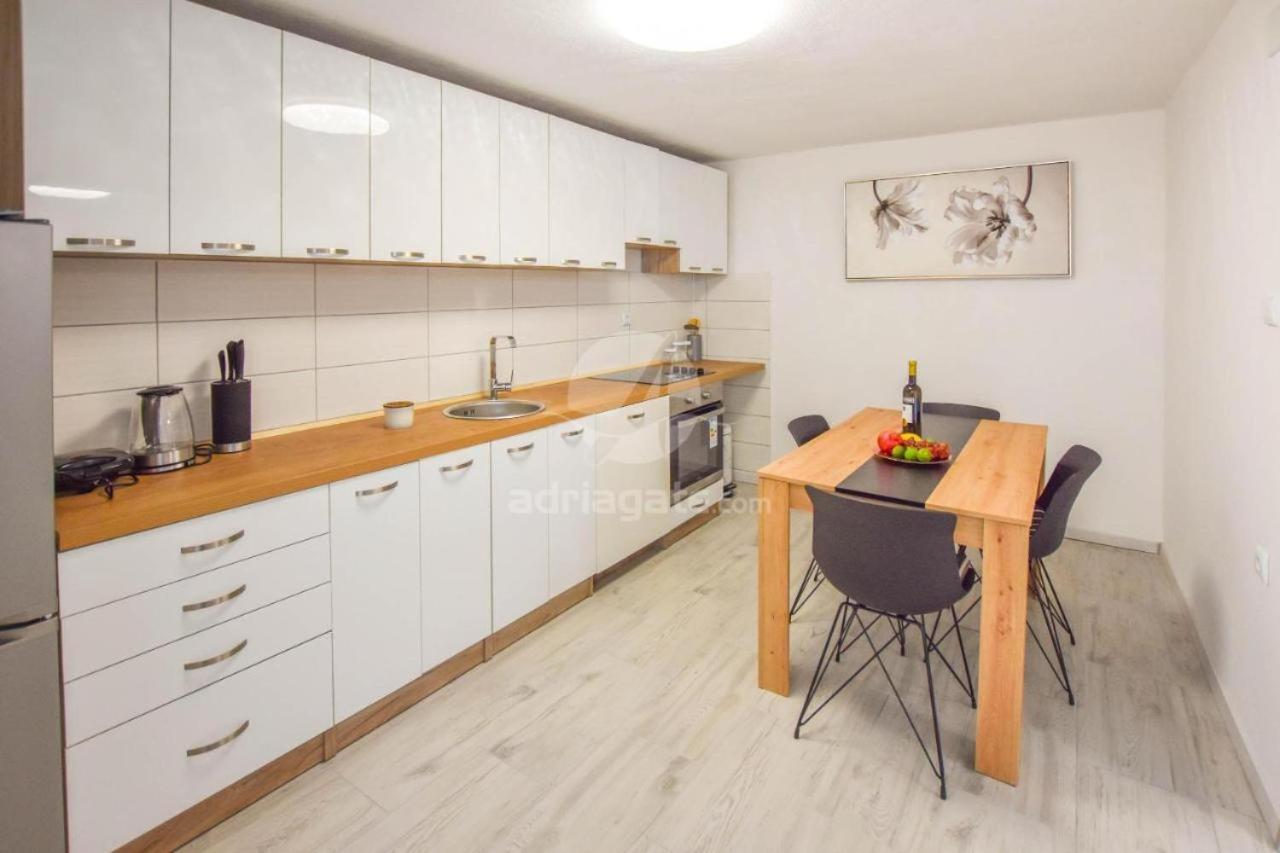 Suite Apartment Toni Poljana  Eksteriør bilde