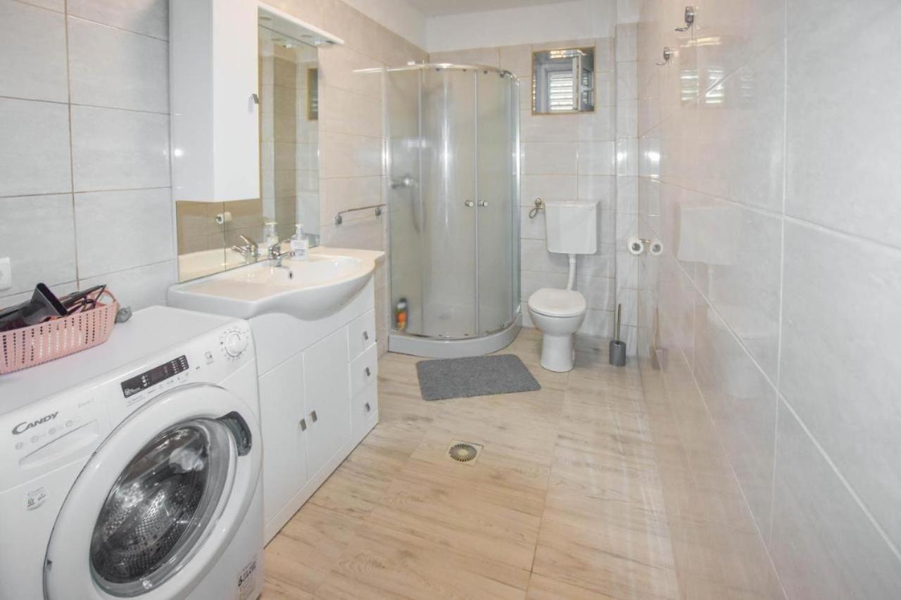Suite Apartment Toni Poljana  Eksteriør bilde